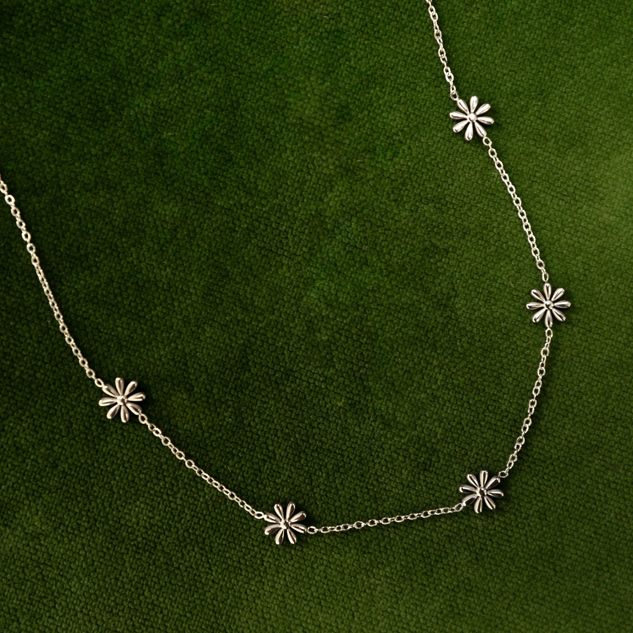Anna Floral Necklace - Image 4