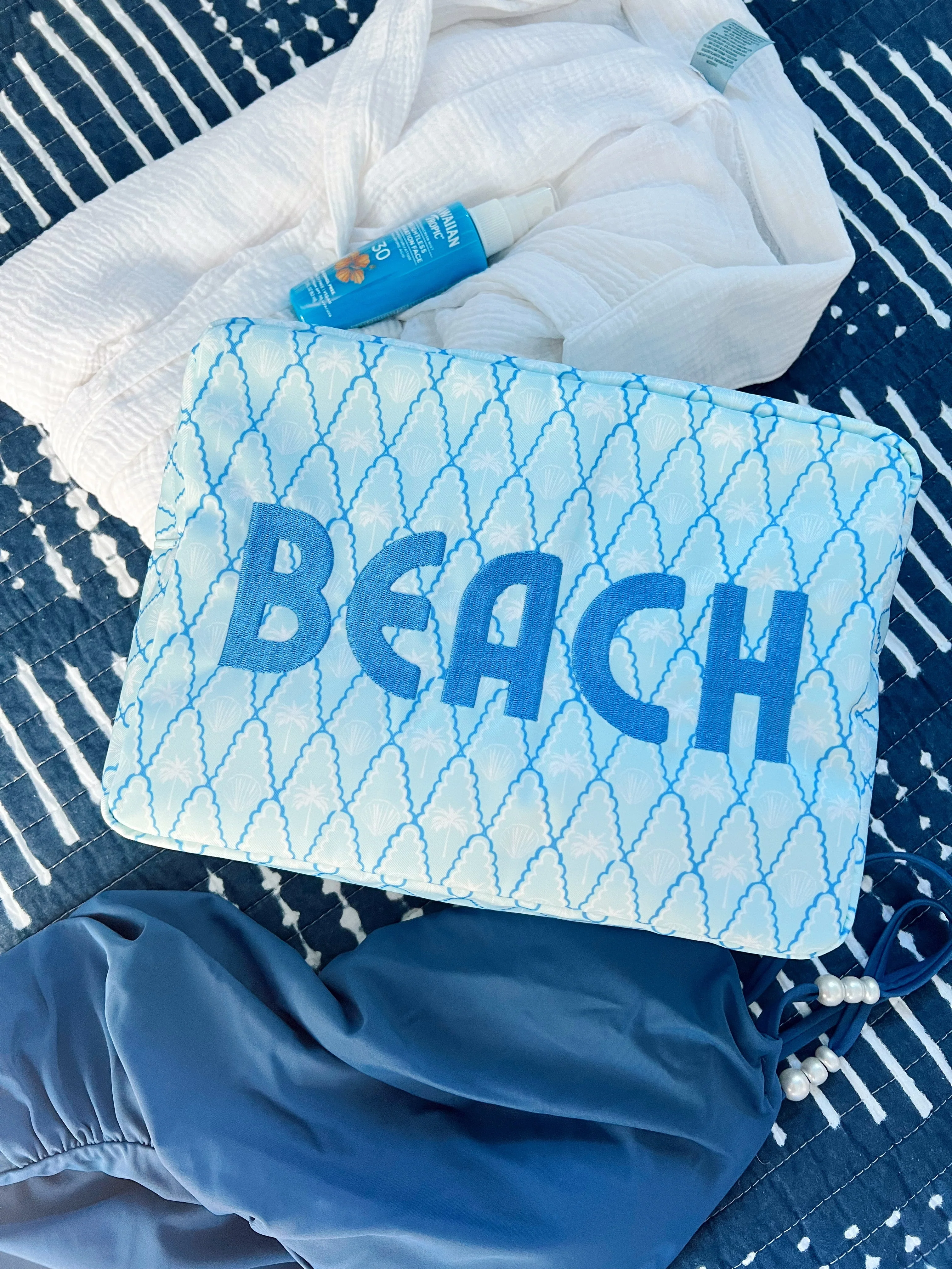 KenzKustomz Blue Palms XL Bag - Beach - Image 2