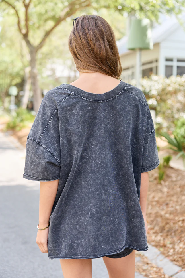 Britton Black Oversized Tee - Image 4