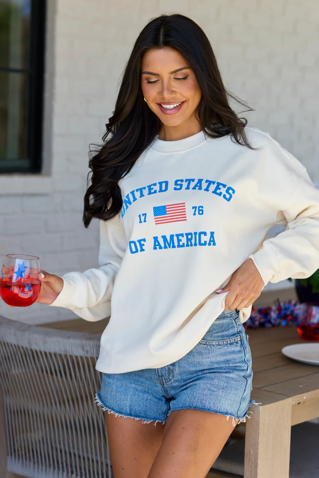 Classic USA Flag Cream Graphic Sweatshirt - Image 3