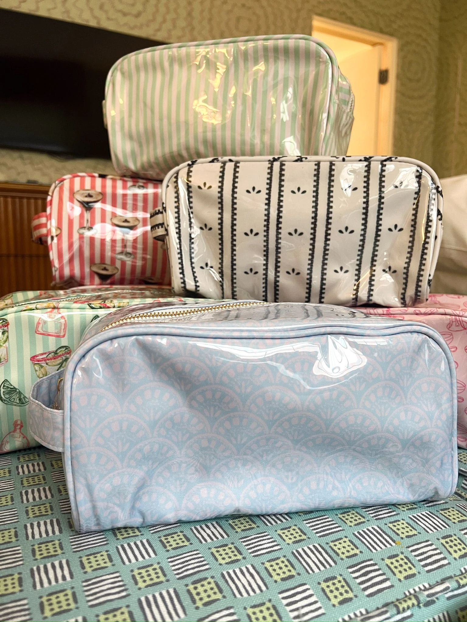 KenzKustomz Clear Coat Toiletry Dopp Kit - Image 34