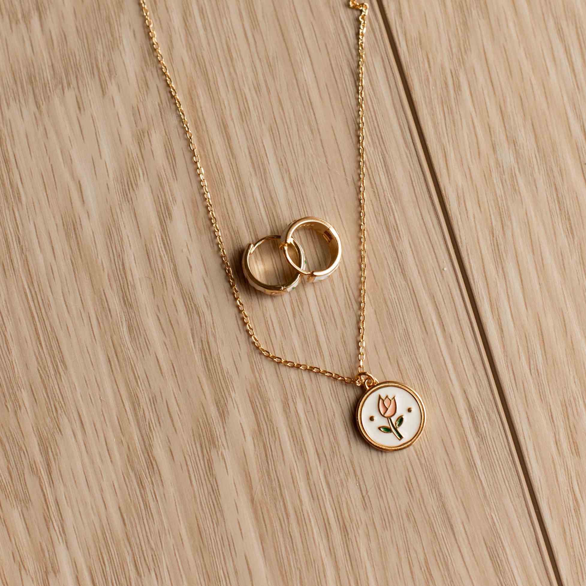 Eloise Tea Cup Necklace - Image 4