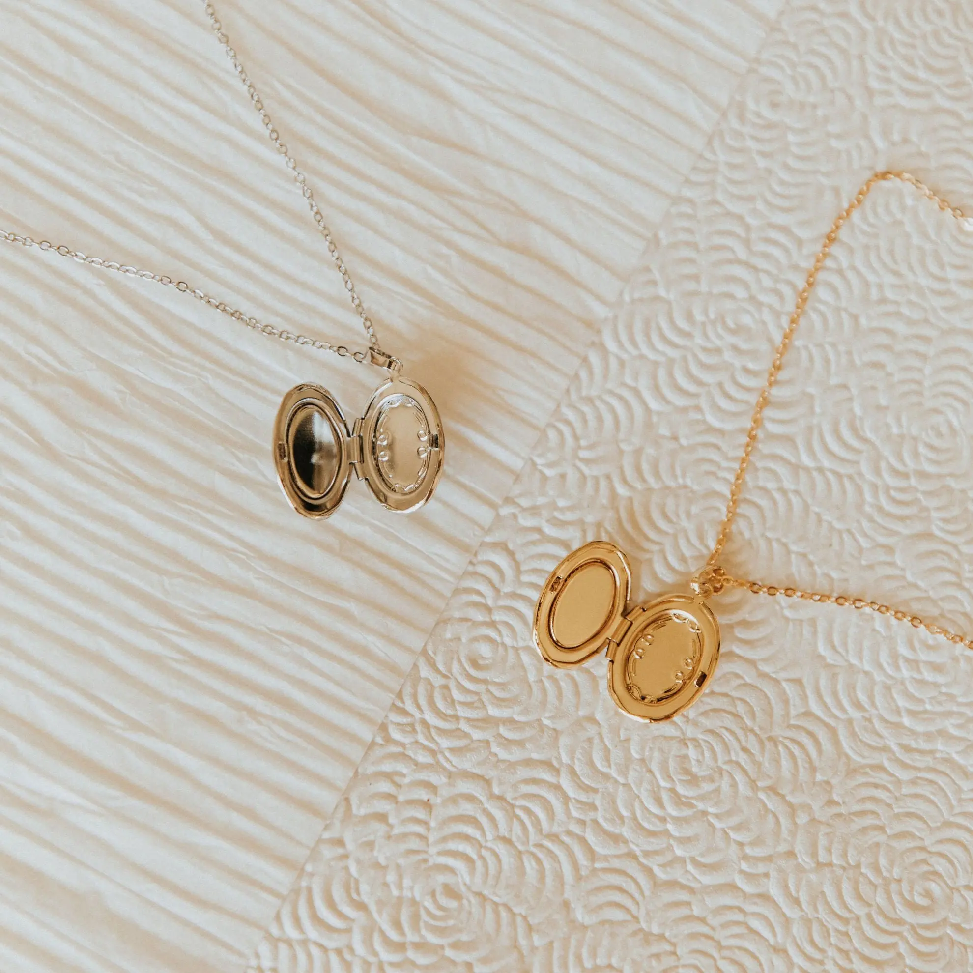 Isabelle Locket Necklace - Image 5