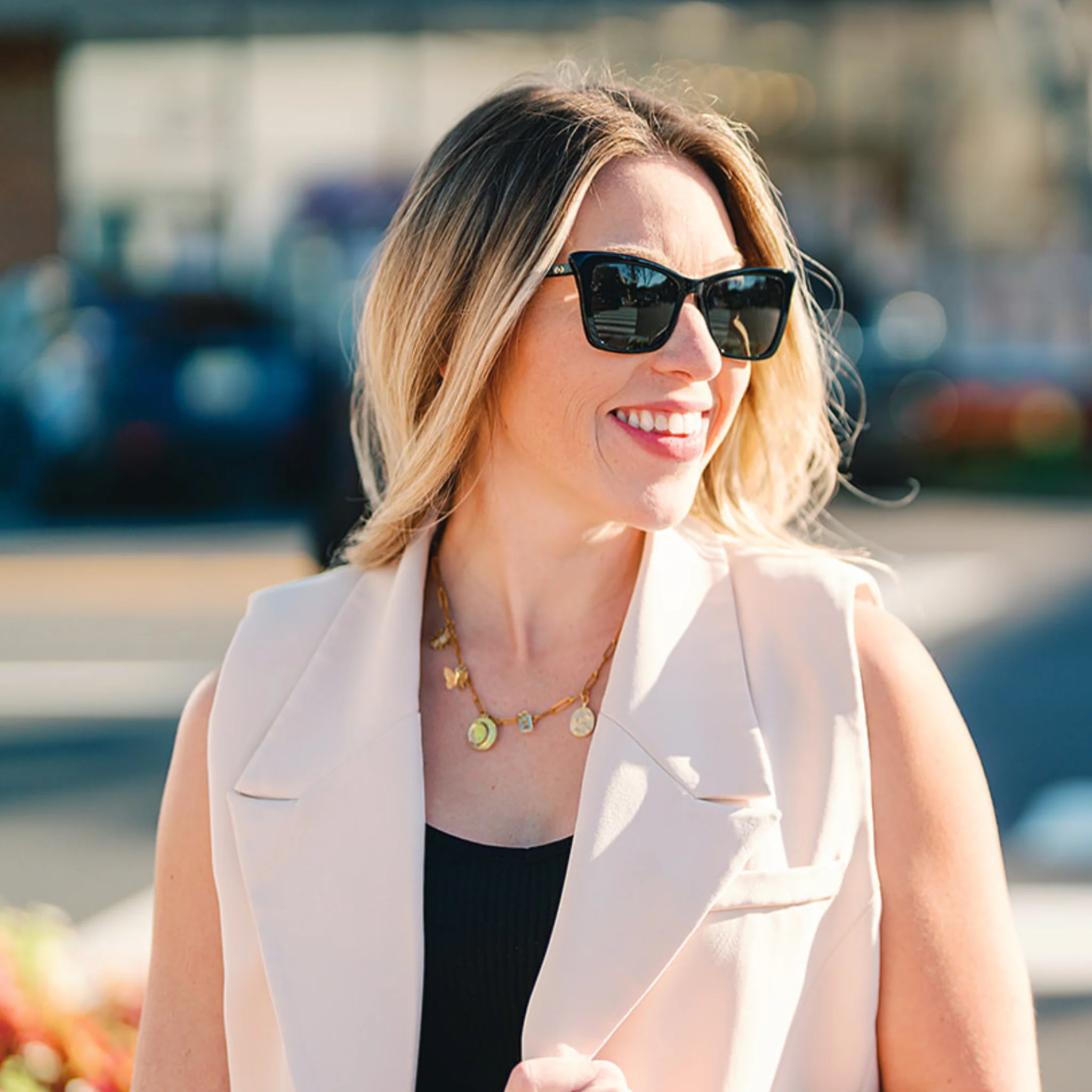 Toni Midnight Black Sunglasses - Image 6