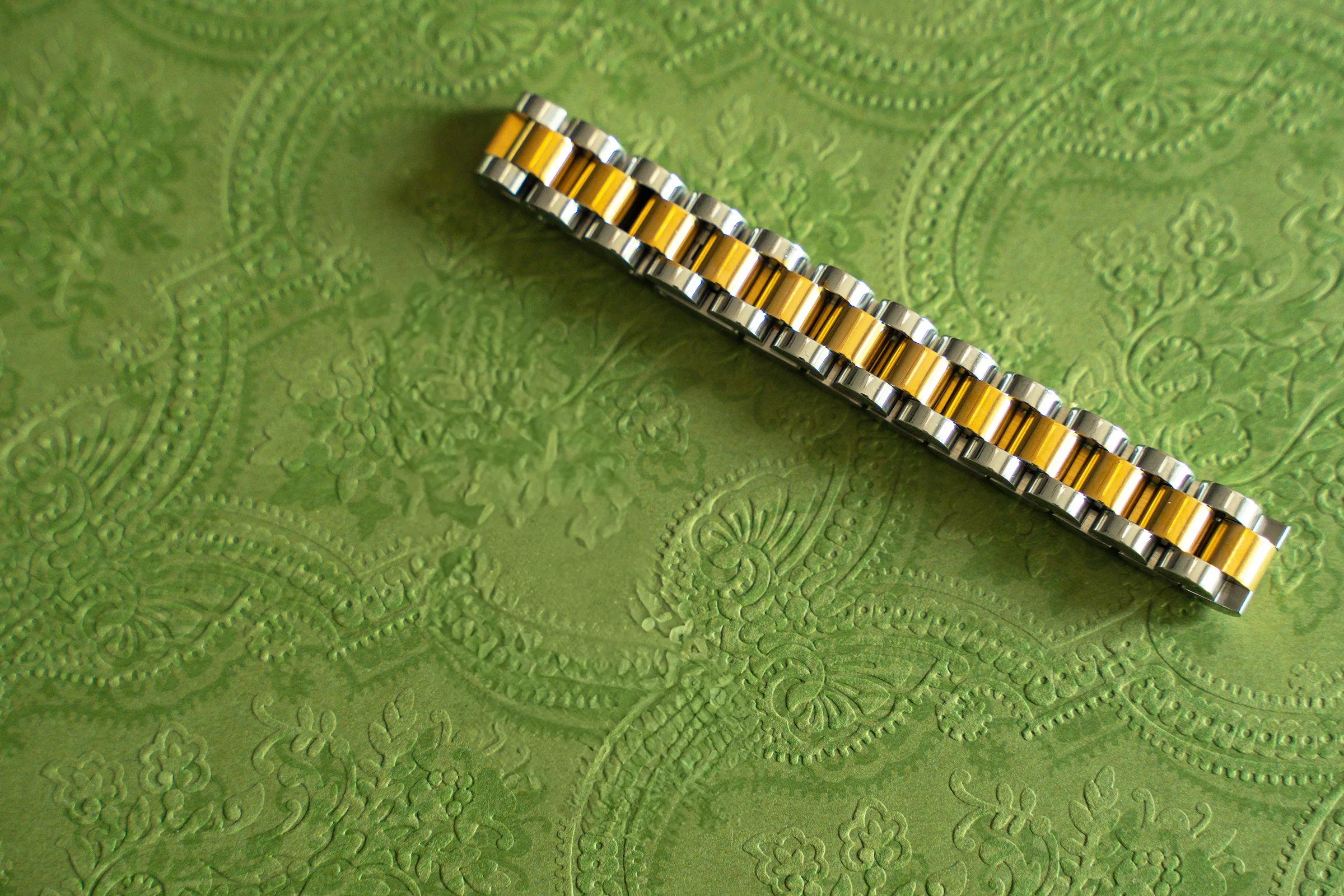Vega Silver and Gold Band Bracelet - Image 2